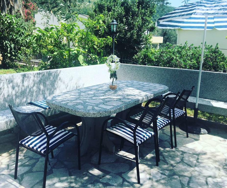 Apartments Medin Danilo Petrovac Екстер'єр фото